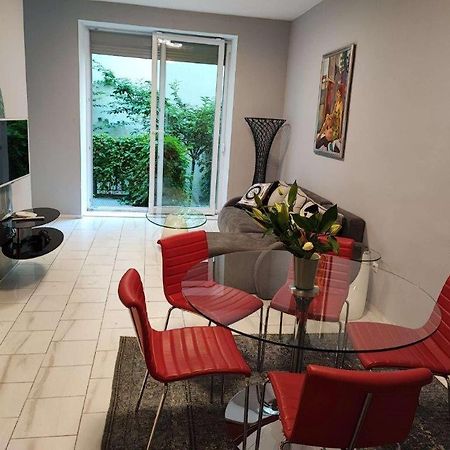 Central Vienna Apartment With Unique 40M2 City Garden & Self Check In Luaran gambar