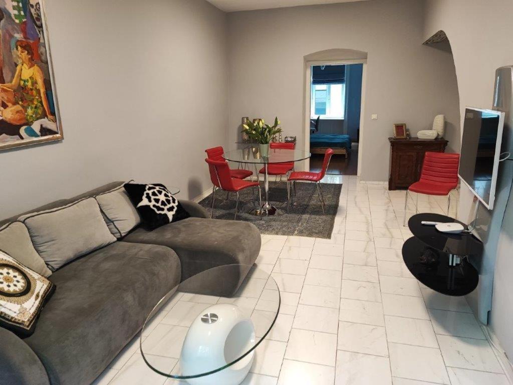Central Vienna Apartment With Unique 40M2 City Garden & Self Check In Luaran gambar