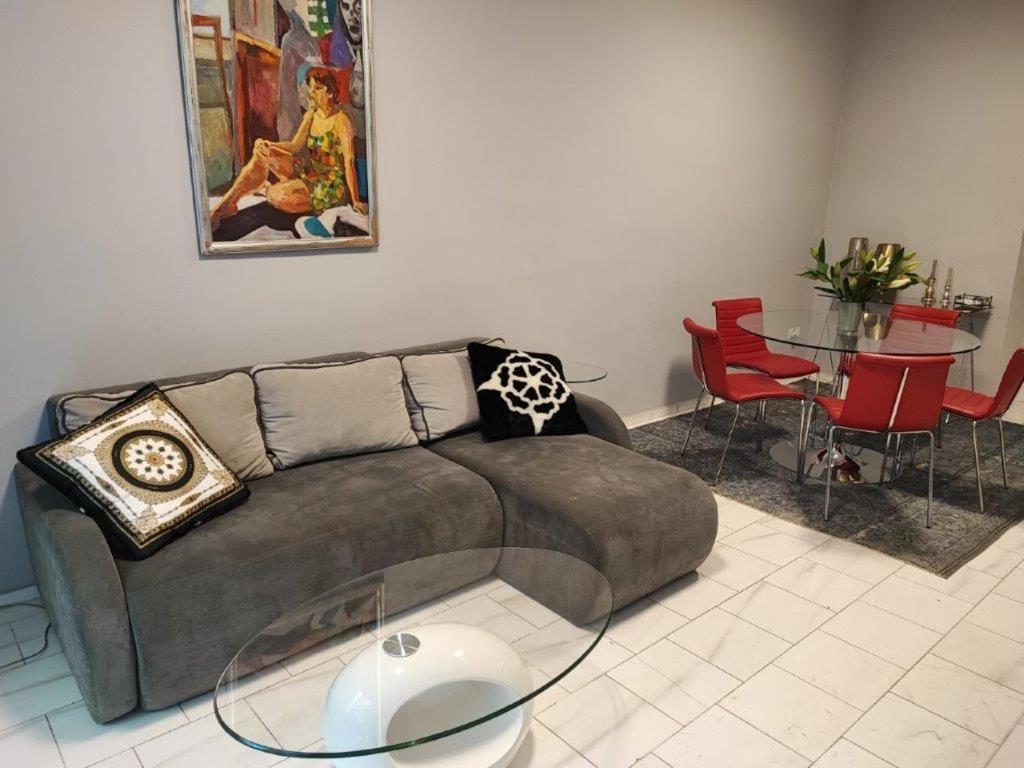 Central Vienna Apartment With Unique 40M2 City Garden & Self Check In Luaran gambar